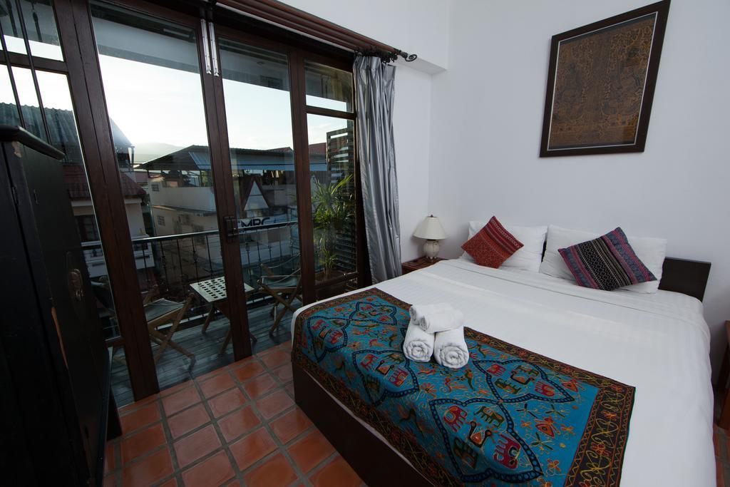 Come Chiangmai Lanna Boutique House Bed & Breakfast Chiang Mai Exterior photo