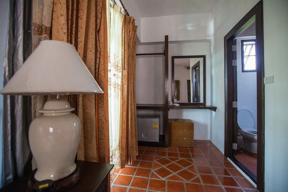 Come Chiangmai Lanna Boutique House Bed & Breakfast Chiang Mai Exterior photo