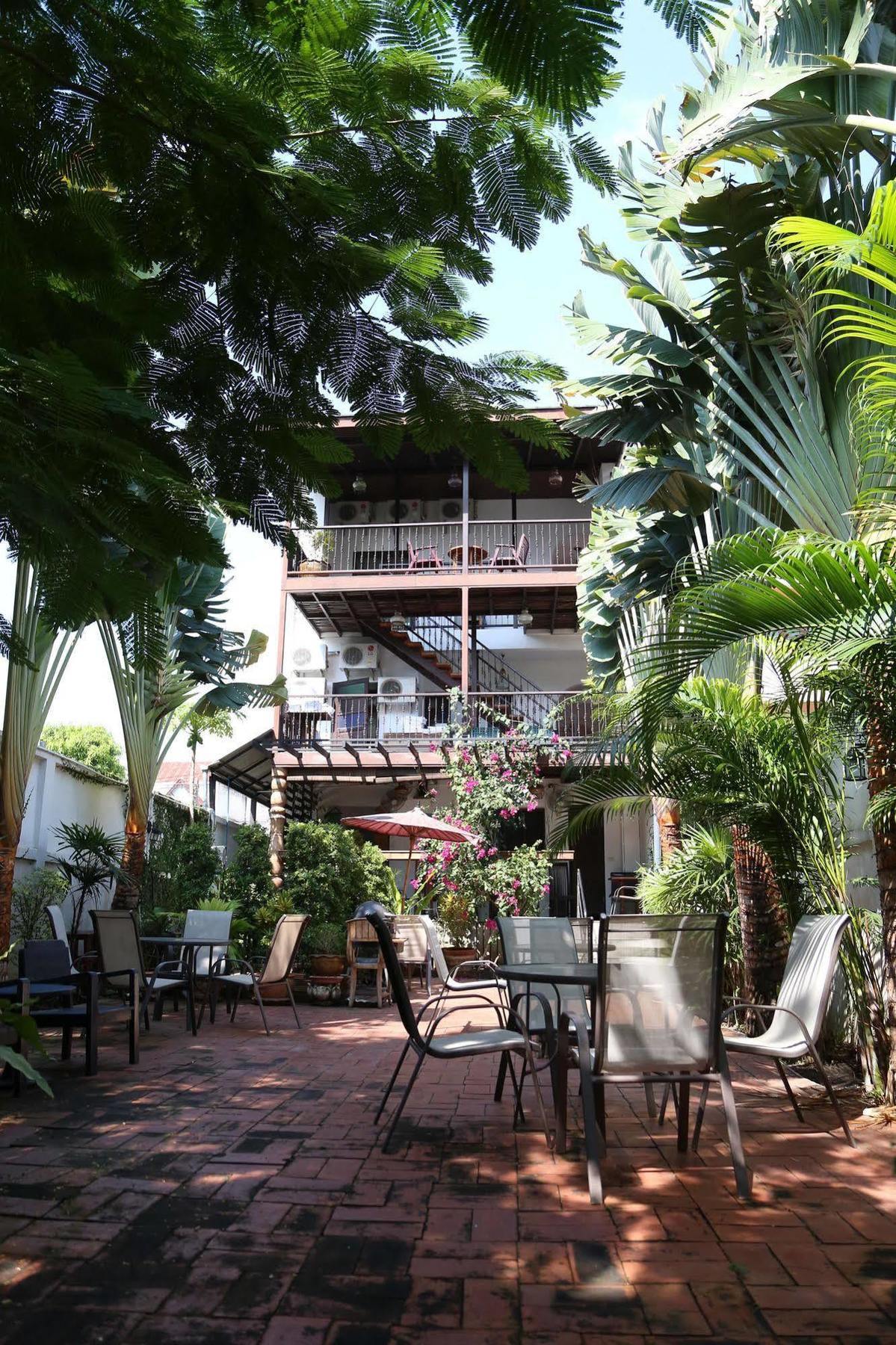 Come Chiangmai Lanna Boutique House Bed & Breakfast Chiang Mai Exterior photo